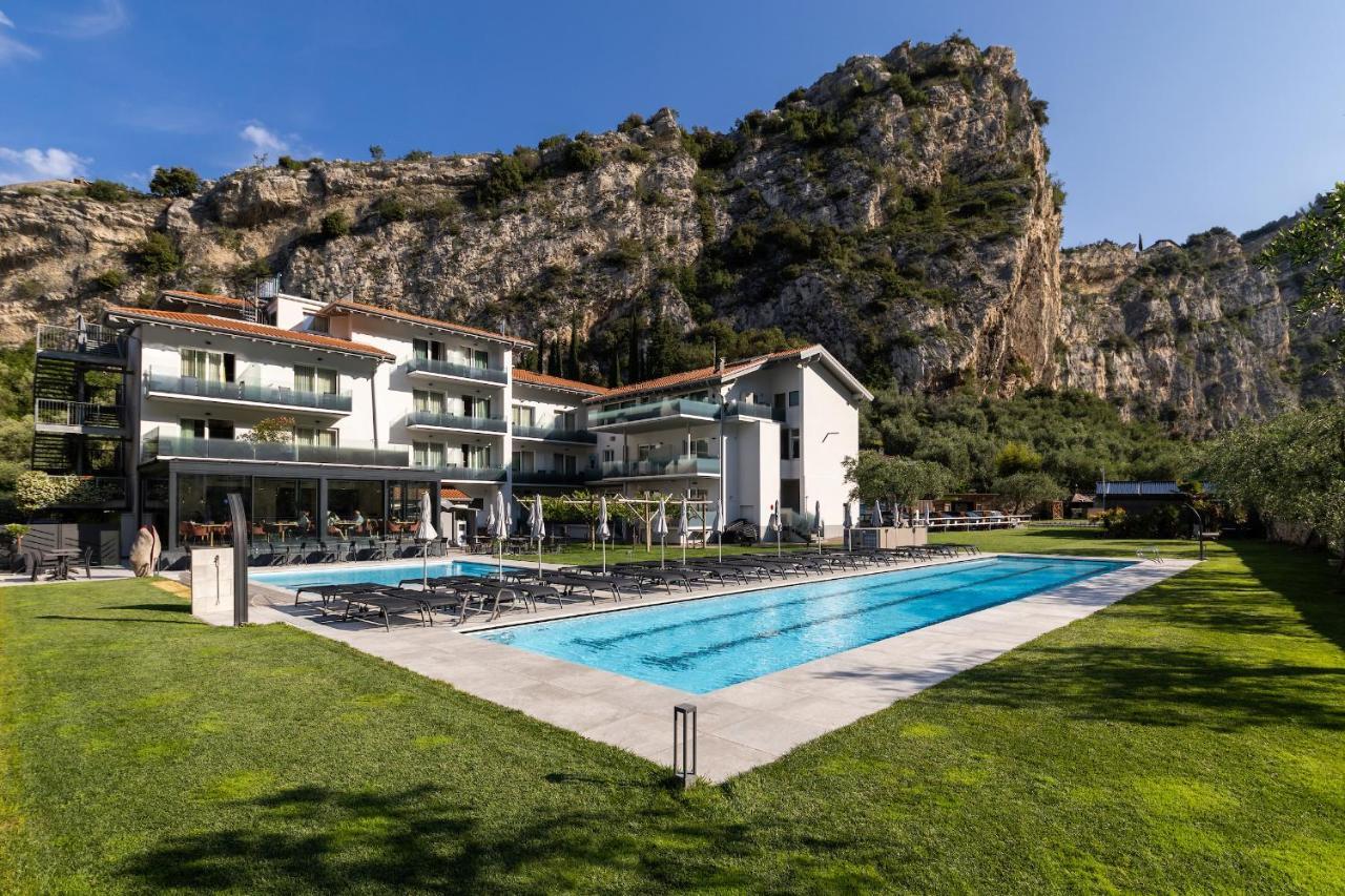 Aktivhotel Santalucia Torbole Sul Garda Exterior photo