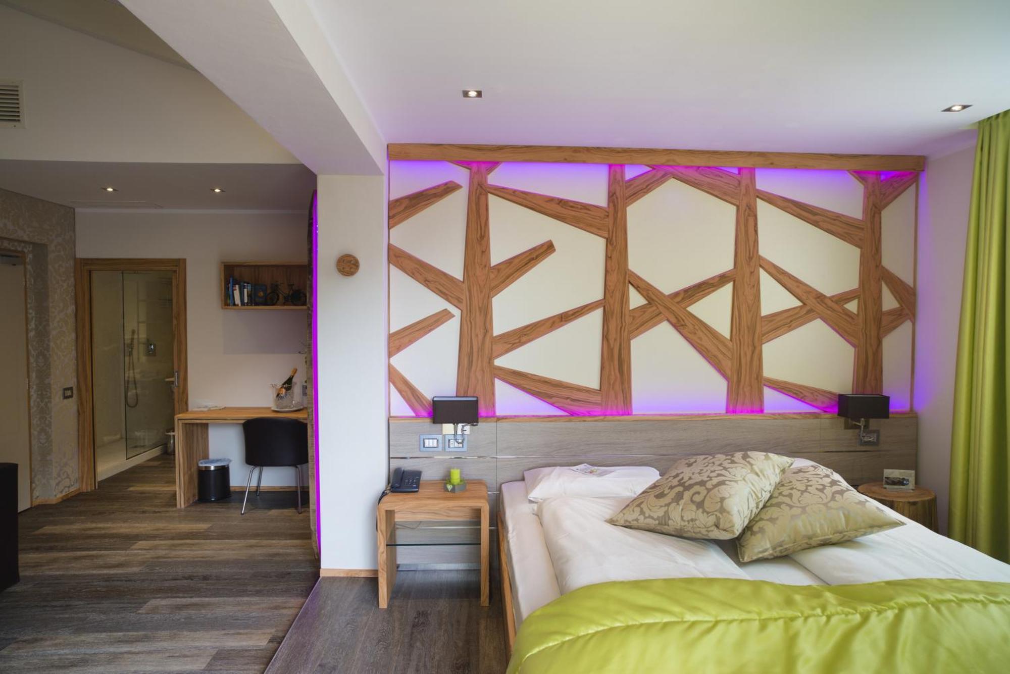 Aktivhotel Santalucia Torbole Sul Garda Room photo
