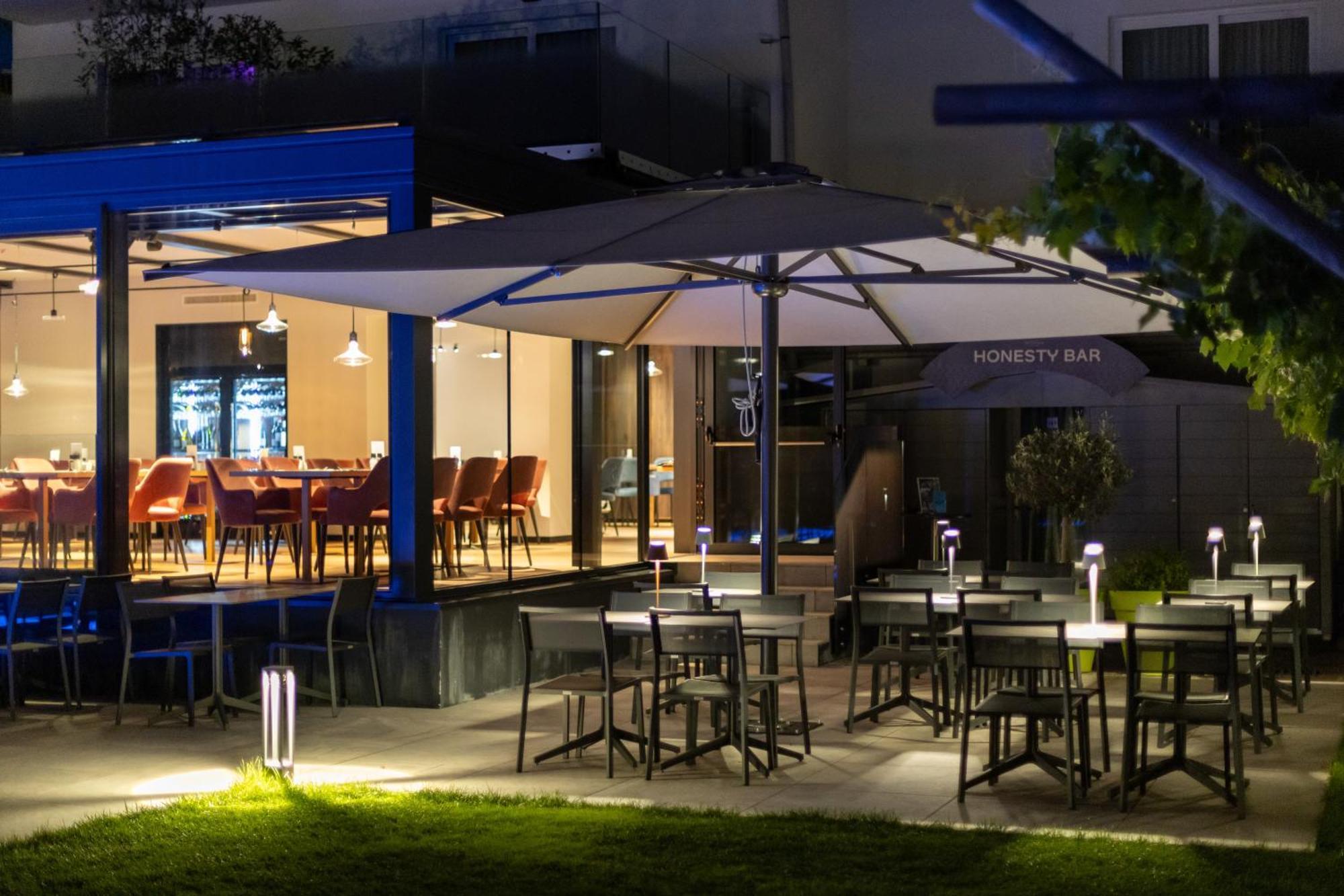Aktivhotel Santalucia Torbole Sul Garda Exterior photo